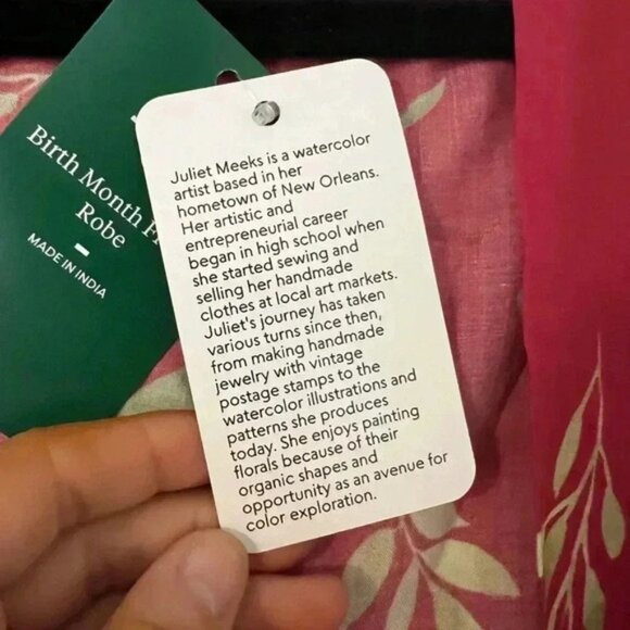 - NWT Uncommon Goods birth month robe MAY size M/L - Picture 6 of 9